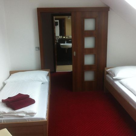 Hotel Krusnohorsky Dvur Cínovec Kültér fotó