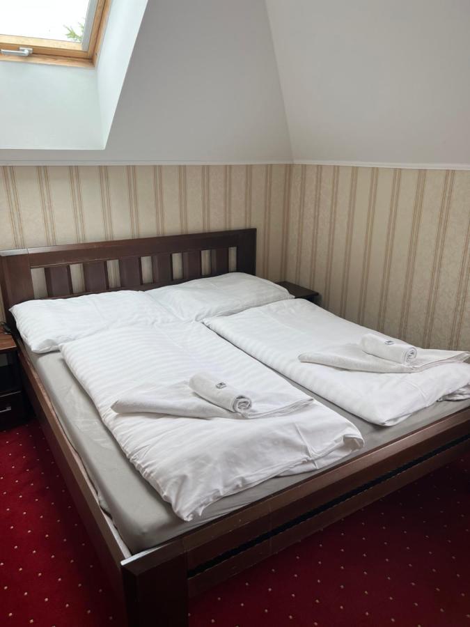 Hotel Krusnohorsky Dvur Cínovec Kültér fotó