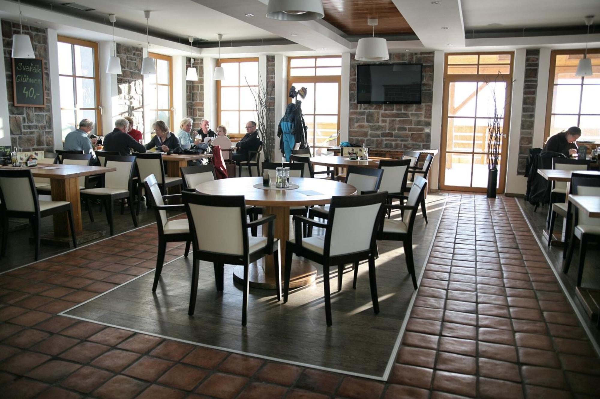 Hotel Krusnohorsky Dvur Cínovec Kültér fotó