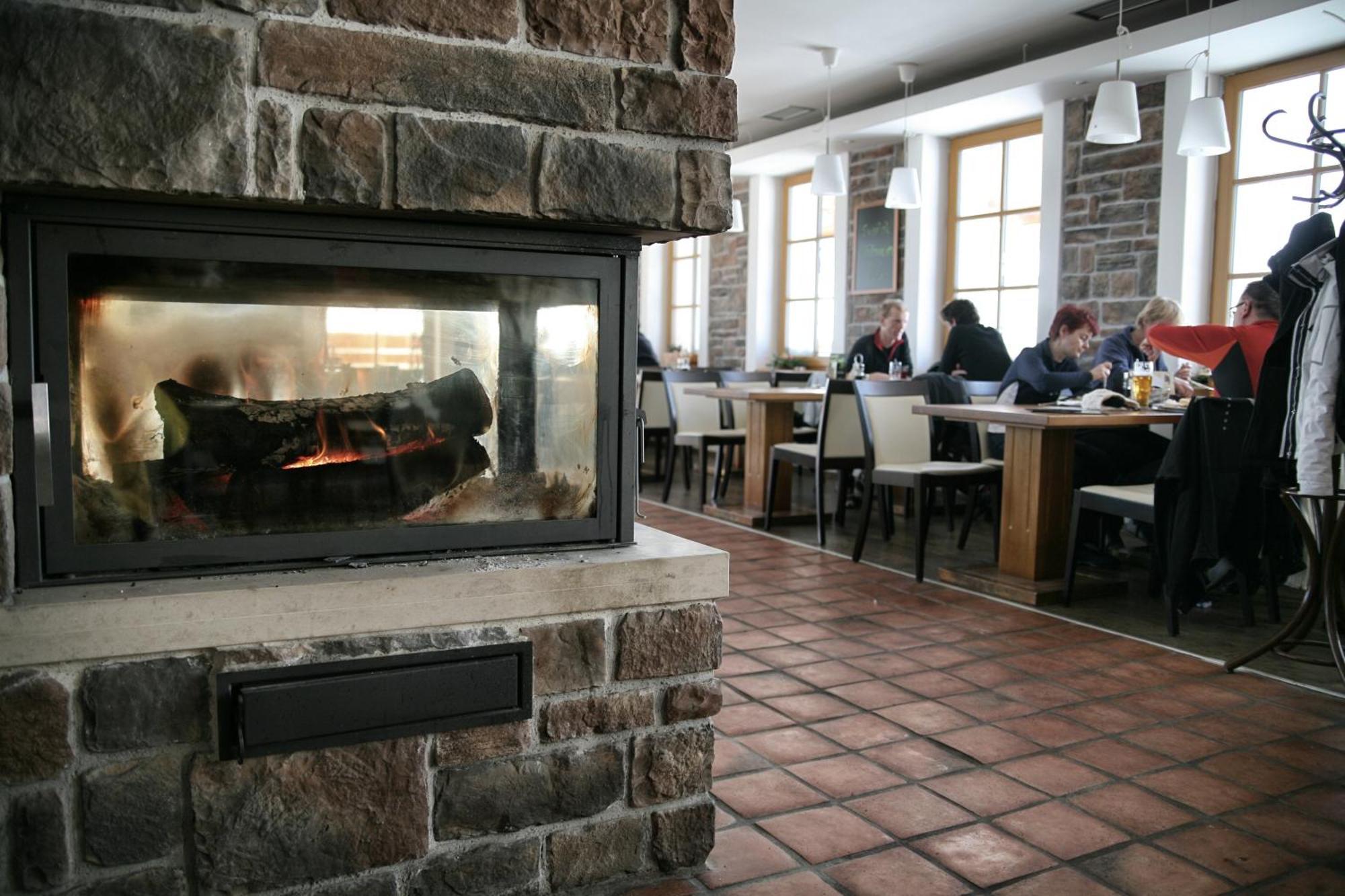 Hotel Krusnohorsky Dvur Cínovec Kültér fotó