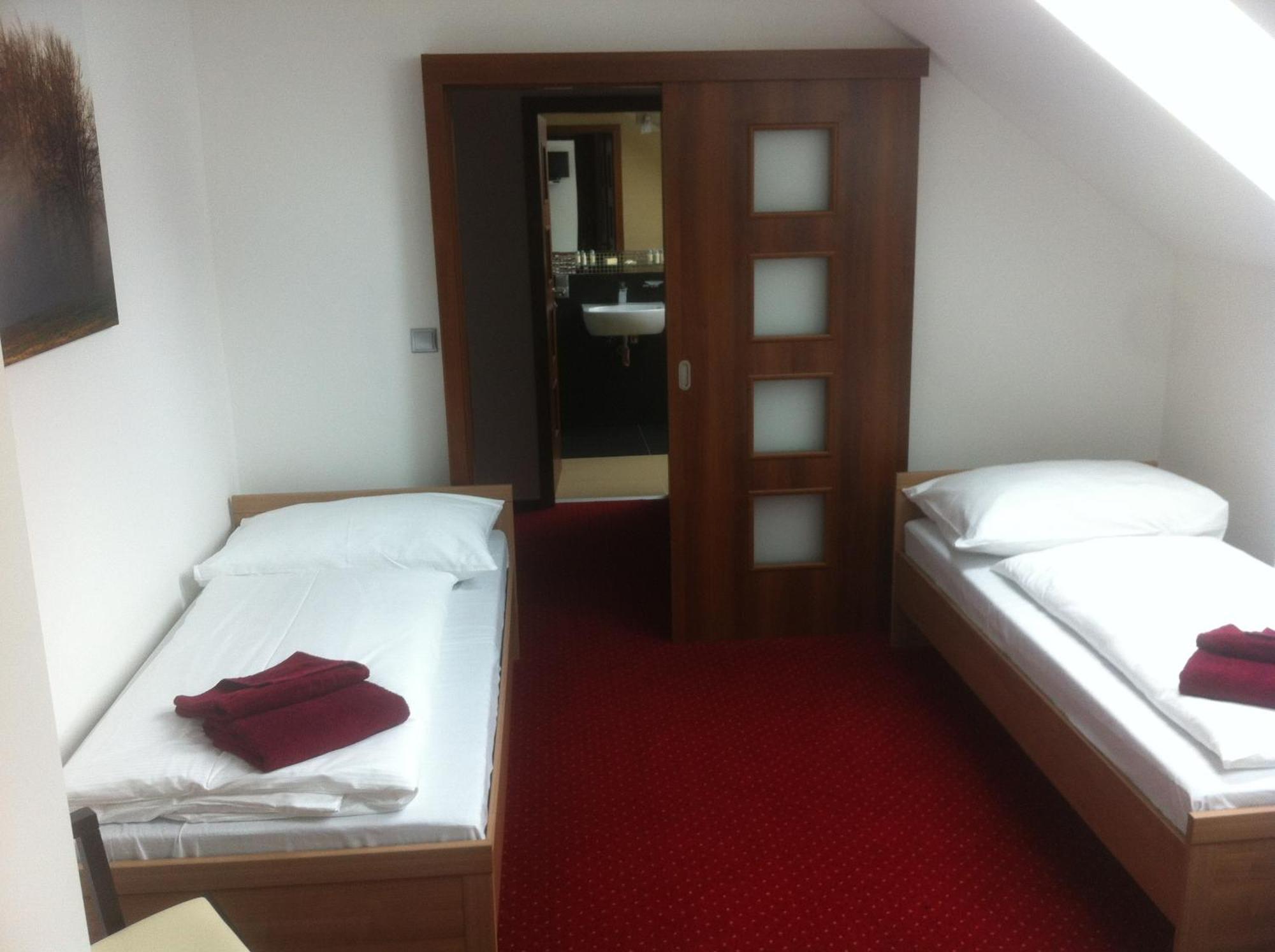 Hotel Krusnohorsky Dvur Cínovec Kültér fotó