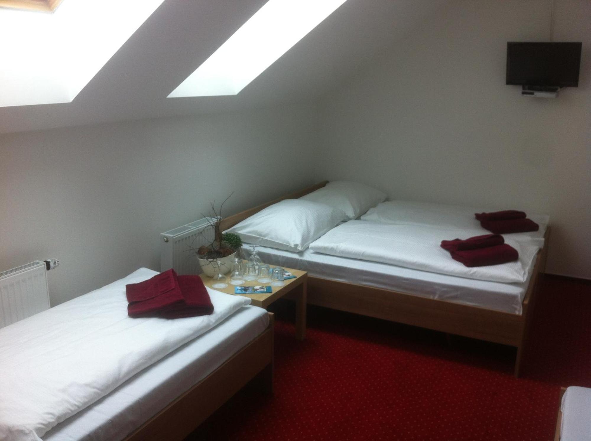 Hotel Krusnohorsky Dvur Cínovec Kültér fotó