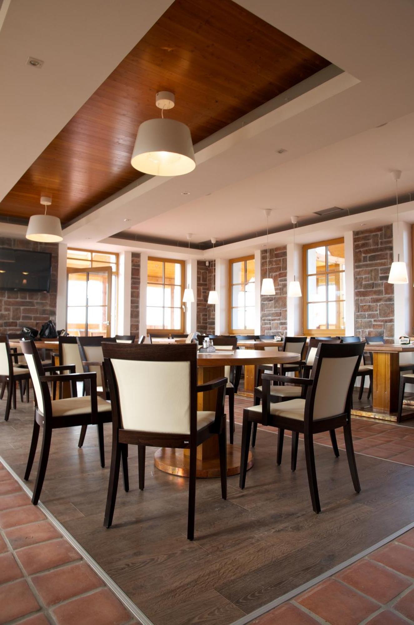 Hotel Krusnohorsky Dvur Cínovec Kültér fotó