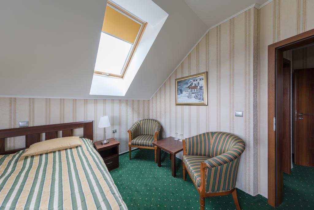 Hotel Krusnohorsky Dvur Cínovec Kültér fotó