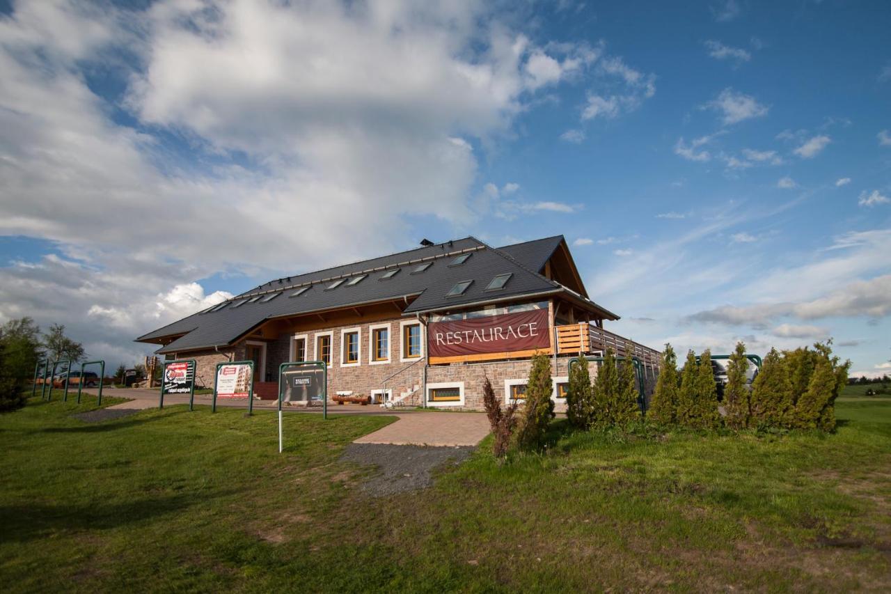 Hotel Krusnohorsky Dvur Cínovec Kültér fotó